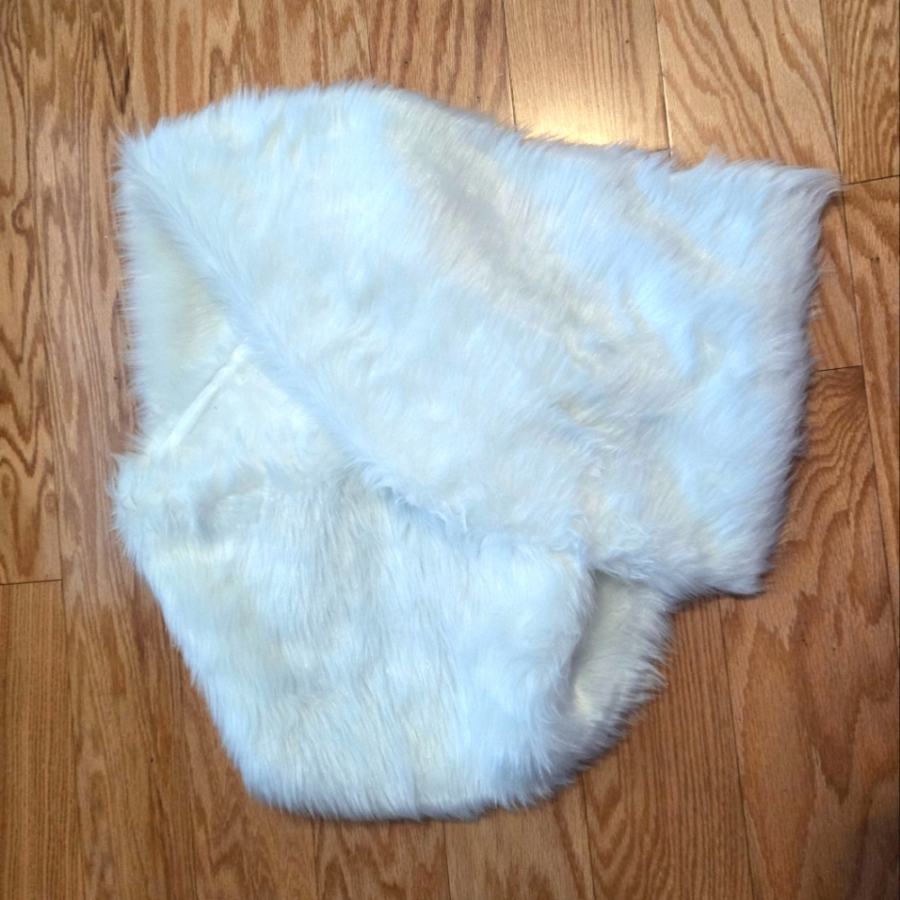 Wedding white Shawl warm faux fur lined shawl, one size